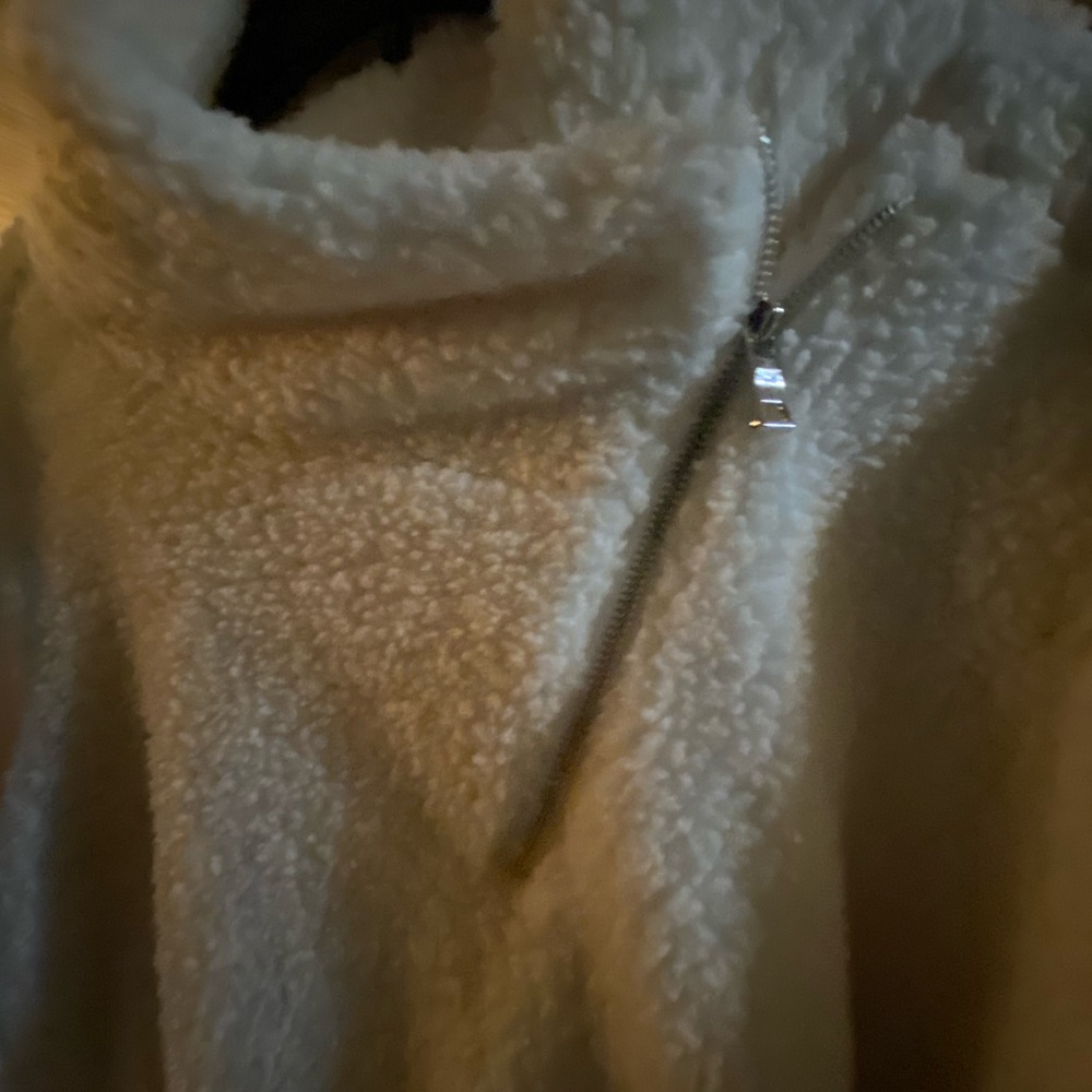 Fleece pullover